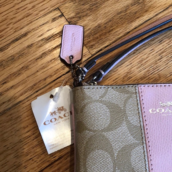 Coach Wristlet - Picture 3 of 7